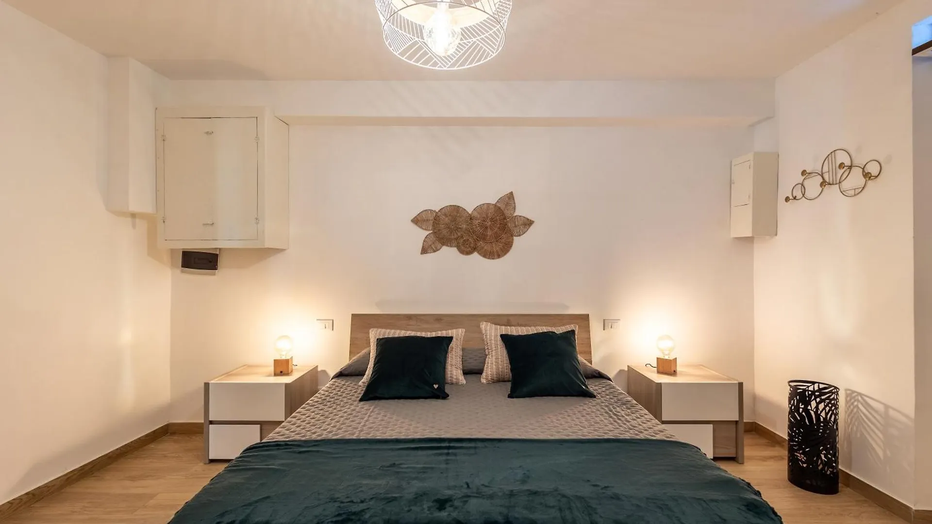 Maqueda Luxury Suite & Home Palermo Apartment