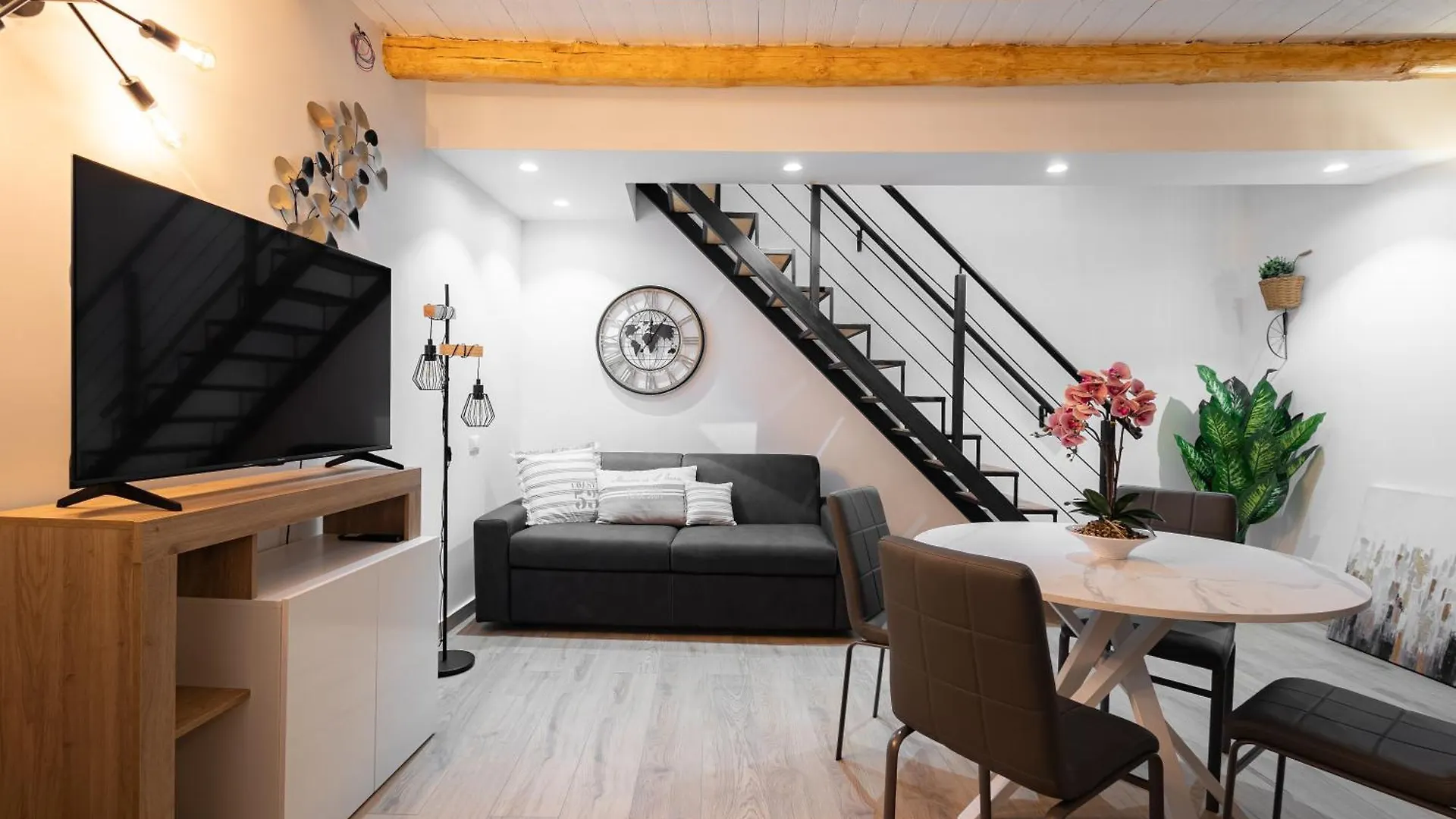 Maqueda Luxury Suite & Home Palermo 0*,  Italy
